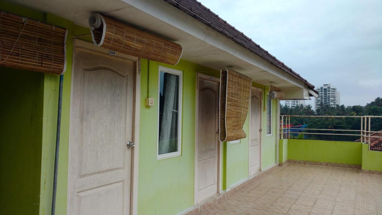Global Backwater Resort Kollam Exterior photo