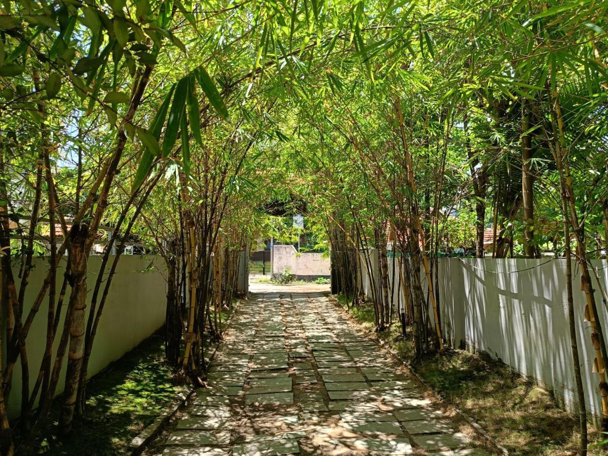 Global Backwater Resort Kollam Exterior photo