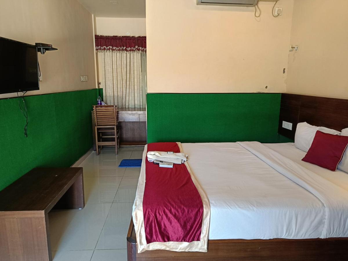 Global Backwater Resort Kollam Exterior photo