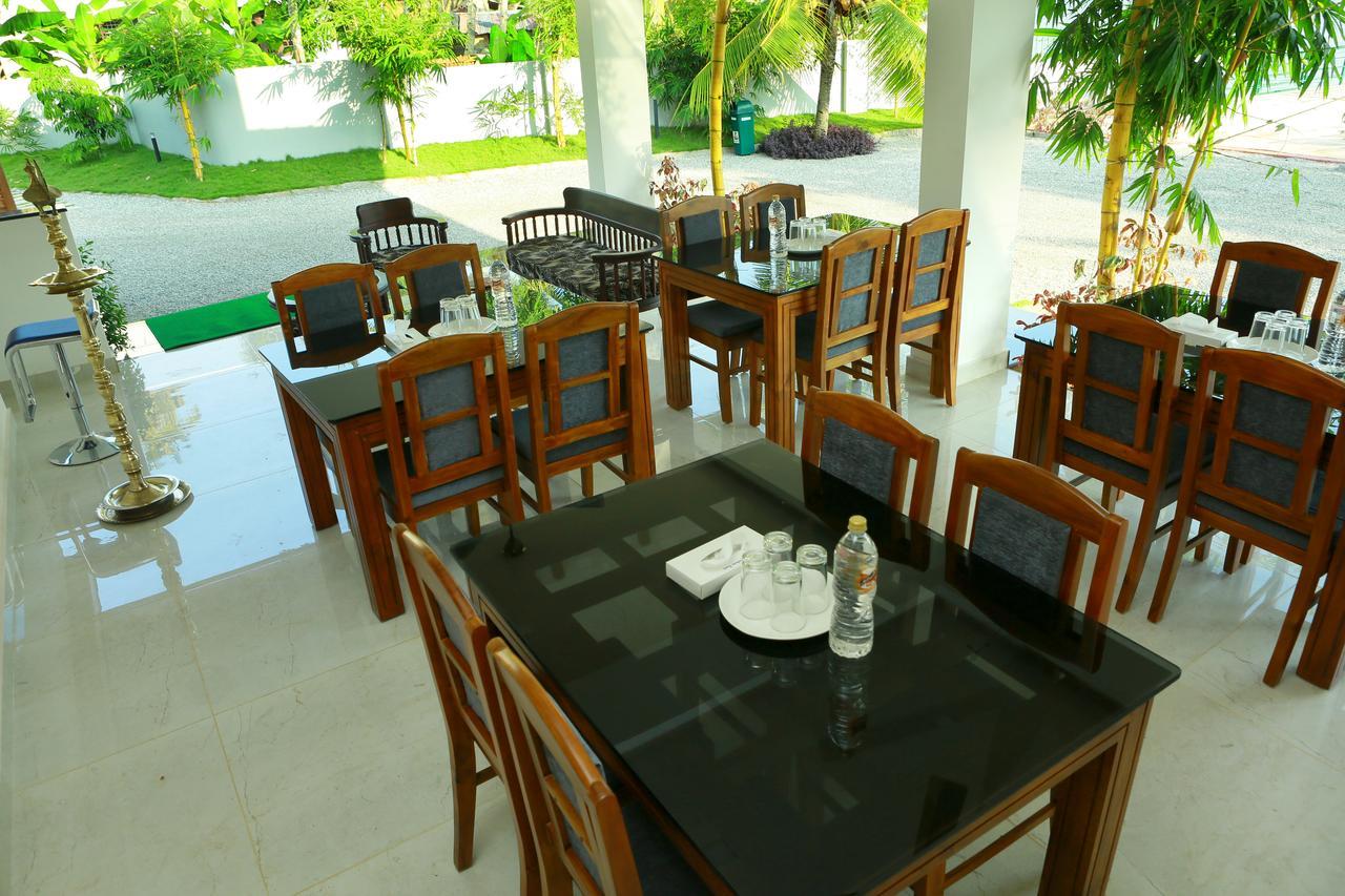 Global Backwater Resort Kollam Exterior photo