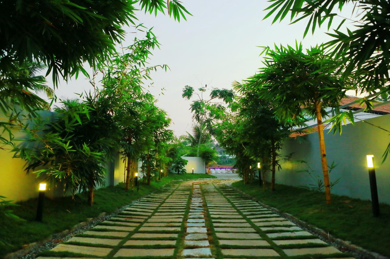 Global Backwater Resort Kollam Exterior photo